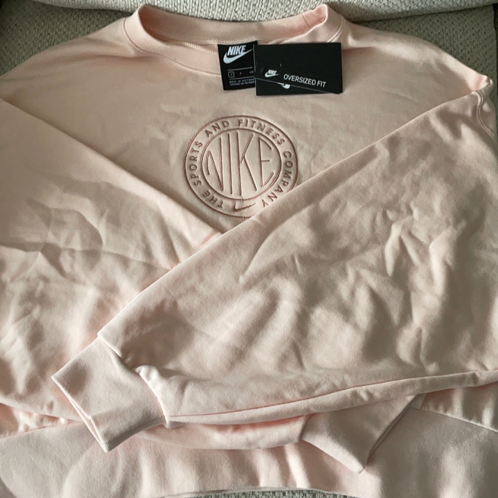 Nike oversized cropped sweatshirt